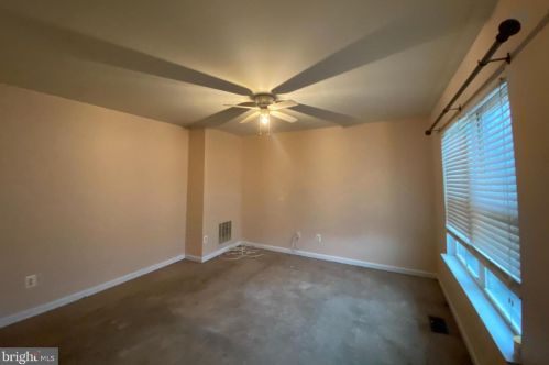 271 Center Deen Ave, Aberdeen MD  21001-2040 exterior