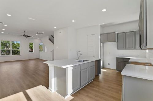 1733 Cantey St, Fort Worth TX  76110-2946 exterior