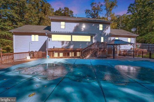 191 Nottingham Dr, Fredericksburg, VA 22406-4751