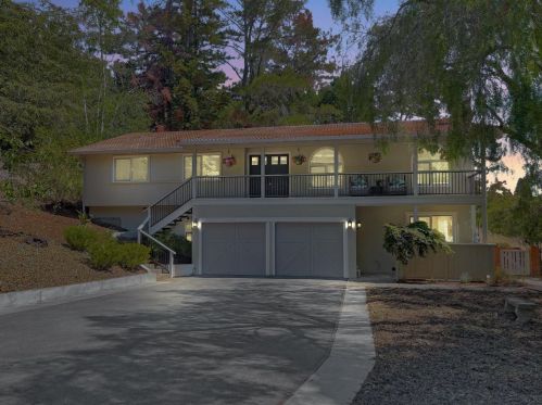 3106 Bandera Dr, Palo Alto, CA 94304-1311