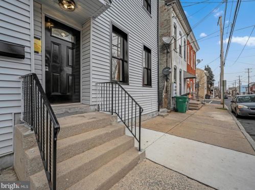 1105 Lehman St, Lebanon, PA 17046-4685