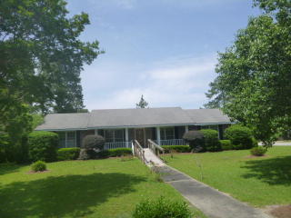 901 Florida Dr, Tifton, GA 31794-4213