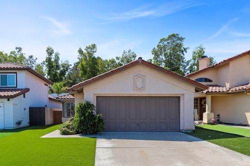 1882 Avenida Aragon, Oceanside, CA 92056-6203