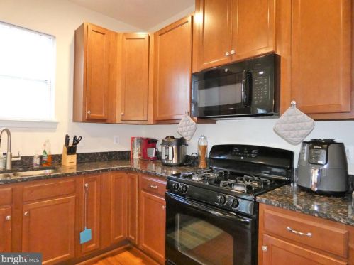 4911 Potomac Highlands Cir, Triangle VA  22172-1786 exterior