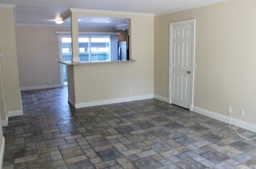 23252 Orange Ave, El Toro, CA 92630-4887