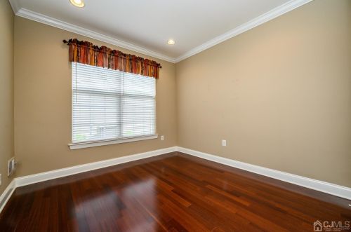 10 Monaco Dr, Trenton NJ  08691-3749 exterior