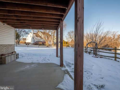 41 Cypress Point Ct, Charles Town WV  25414-3928 exterior