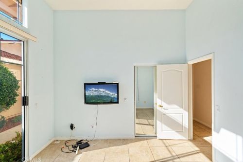 1415 Upland Hills Dr, Upland CA  91784-9157 exterior