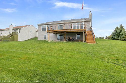 2900 Haydn St, Bull Valley, IL 60098