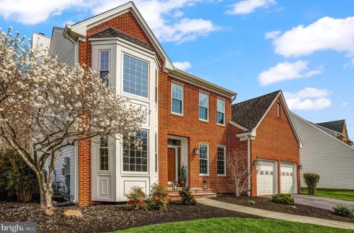 13002 Piney Glade Rd, Herndon, VA 20171-2955