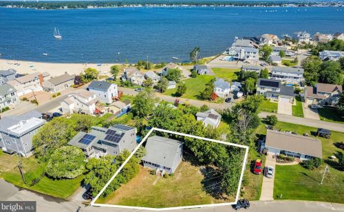 5 Longport Ave, Berkeley Township, NJ 08721-1135