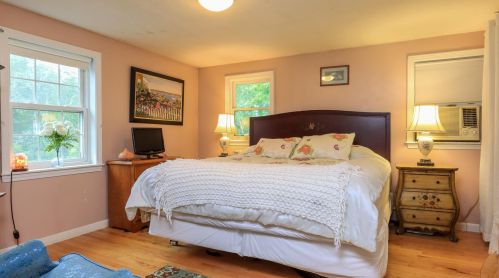 72 Peter Ct, Belmont, NH 03220-3136