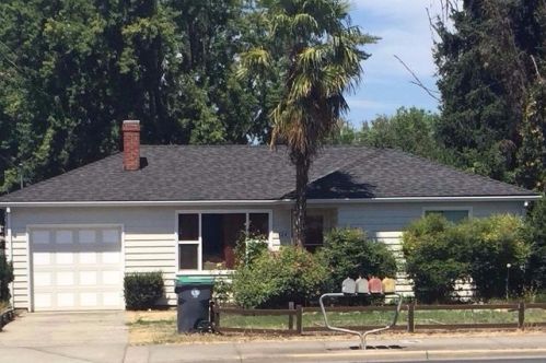 1124 Stewart Ave, Medford, OR 97501-3959