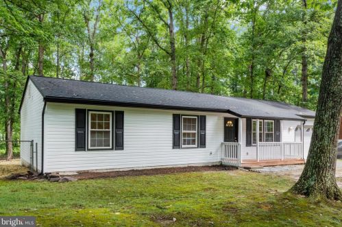 213 Hampton Dr, Spotsylvania, VA 22551-8747