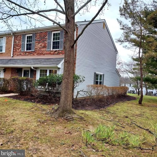 16 Ardisia Ct, Trenton, NJ 08648-4831
