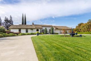 136 Bluebird Ln, Gridley, CA 95948-9450