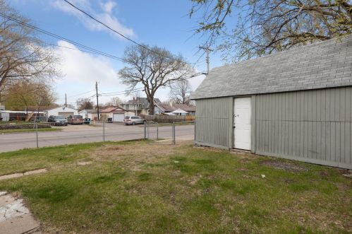 405 Jessamine Ave, Saint Paul MN  55130-3758 exterior