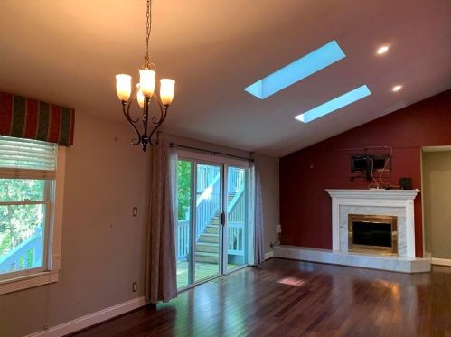 500 Carriage Dr, Atlanta GA  30328-3307 exterior