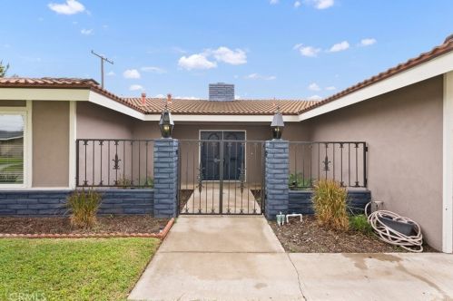 2732 Virginia Ave, Anaheim CA  92806-4353 exterior