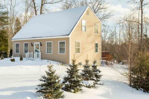 31 Cedar Crk, Barrington, NH 03825-5206