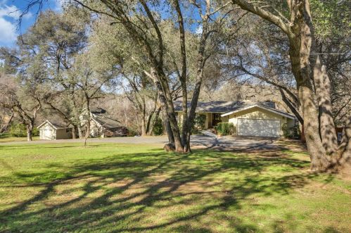 6765 Chaparral Ln, Newcastle, CA 95658-9677
