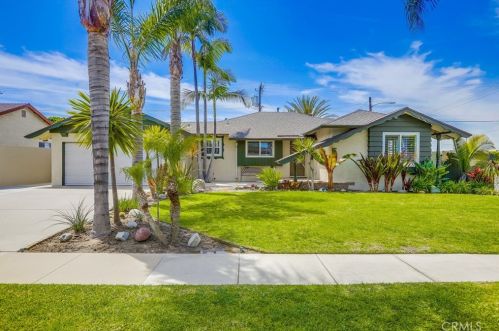 305 Kenmore St, Anaheim CA  92804-2114 exterior