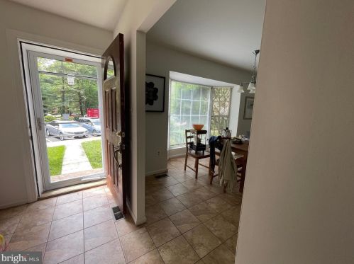 9030 Fox Grape Ln, Springfield VA  22152-2503 exterior