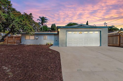 8104 Blossom Ln, Lemon Grove, CA 91945-4226