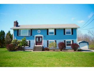 73 Birch Swamp Rd, Warren, RI 02885-1000