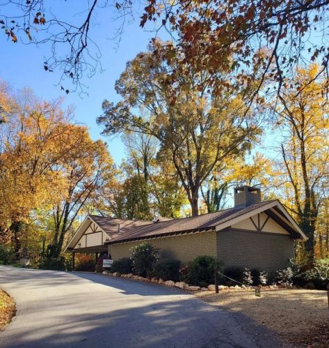 218 Prime Hill Dr, Clayton, GA 30525-4213