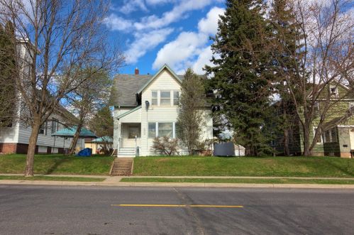 204 Mckinley Ave, Fayal, MN 55734-1600