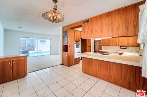 1115 Harvard St, Glendale CA  91205-4626 exterior
