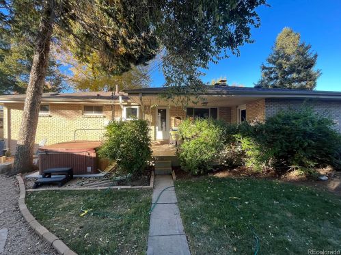 8566 Woodard Dr, Denver CO  80227-2405 exterior