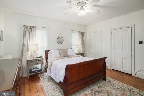 59 Potter St, Tavistock NJ 08033-1312 exterior