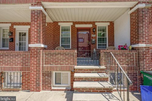 2831 12th St, Philadelphia, PA 19133-1228