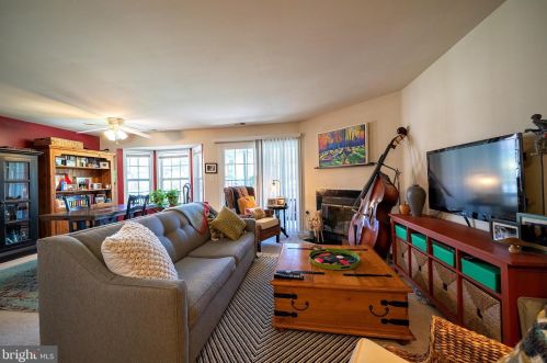 108 Wrangel Ct, Princeton, NJ 08540-7096