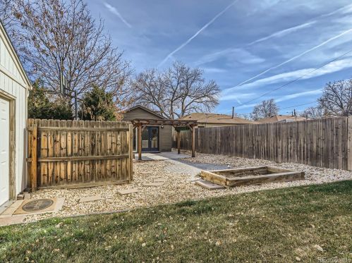 2825 Garfield St, Denver CO  80205-5044 exterior