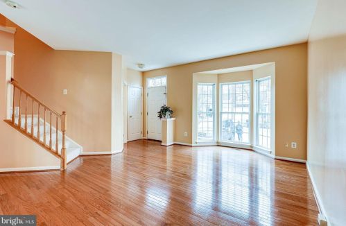 1247 Corbett Pl, Woodbridge, VA 22191-1029