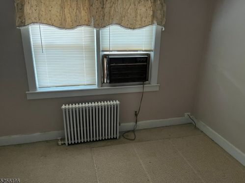 50 Anderson Ave, Paterson NJ  07512-2153 exterior