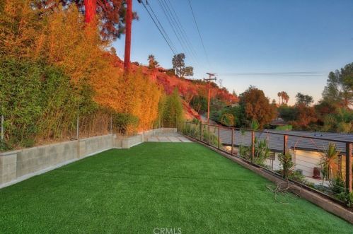 3001 Cloudcrest Rd, Glendale CA  91214-1304 exterior