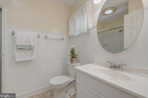 7136 Game Lord Dr, Springfield VA  22153-1318 exterior