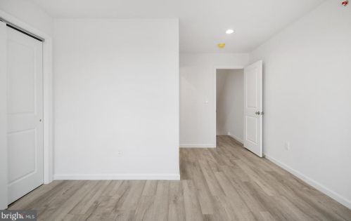 2543 11 St, Philadelphia PA  19133-1413 exterior