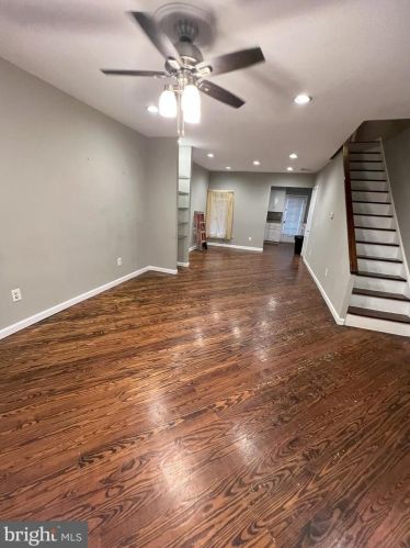 2840 16th St, Philadelphia, PA 19145-4811