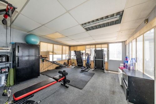 5318 Rochester St, Riverside CA  92504-2136 exterior
