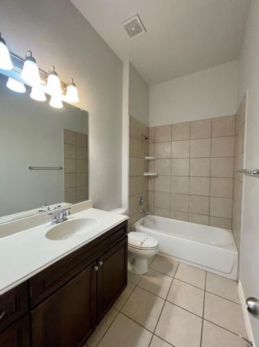 2069 Meadow Park Dr, Princeton TX 75407-2662 exterior