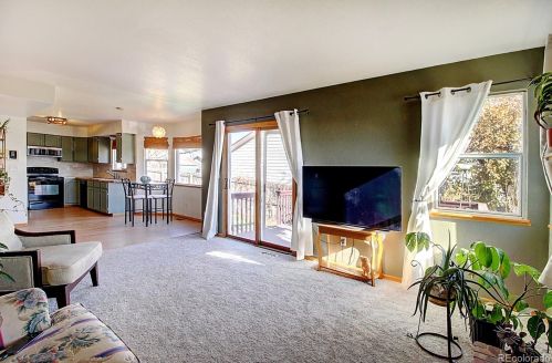 312 Derry Dr, Fort Collins CO  80525-5829 exterior