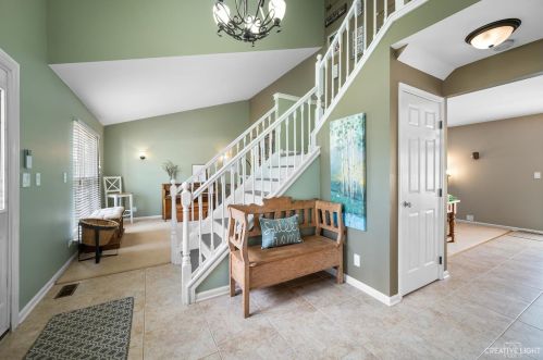 219 Parkside Ln, Oswego, IL 60543-8210