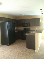 1079 Strasbourg, Springfield MO  65802-1009 exterior