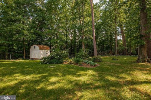 7415 Hastings St, Springfield VA  22150-4108 exterior