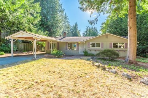 821 207th Pl, Redmond, WA 98074-6603